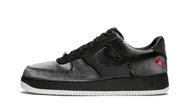 Obnoviti Zalogo Nike Air Force 1 Low 07 Qs črno Bela