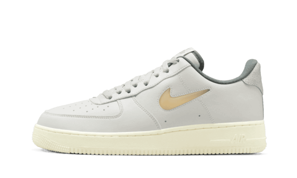 Obnavljanje Zalog Nike Air Force 1 Low 07 Jewel Light Bone Coconut Milk